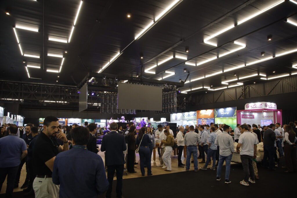 Por que investir em eventos corporativos vai muito além da confraternização de fim de ano
